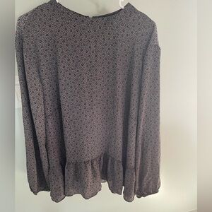 Women’s Plus Loft Blouse
Size 20